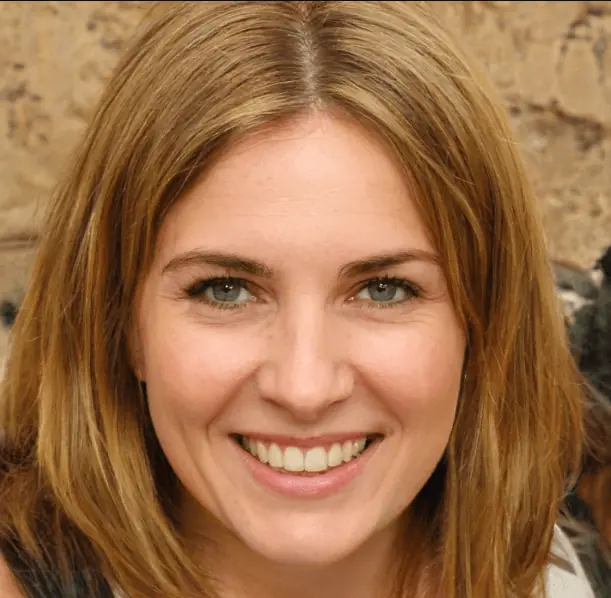 Portrait de Fanny S., cliente satisfaite Eco Prime Chauffage